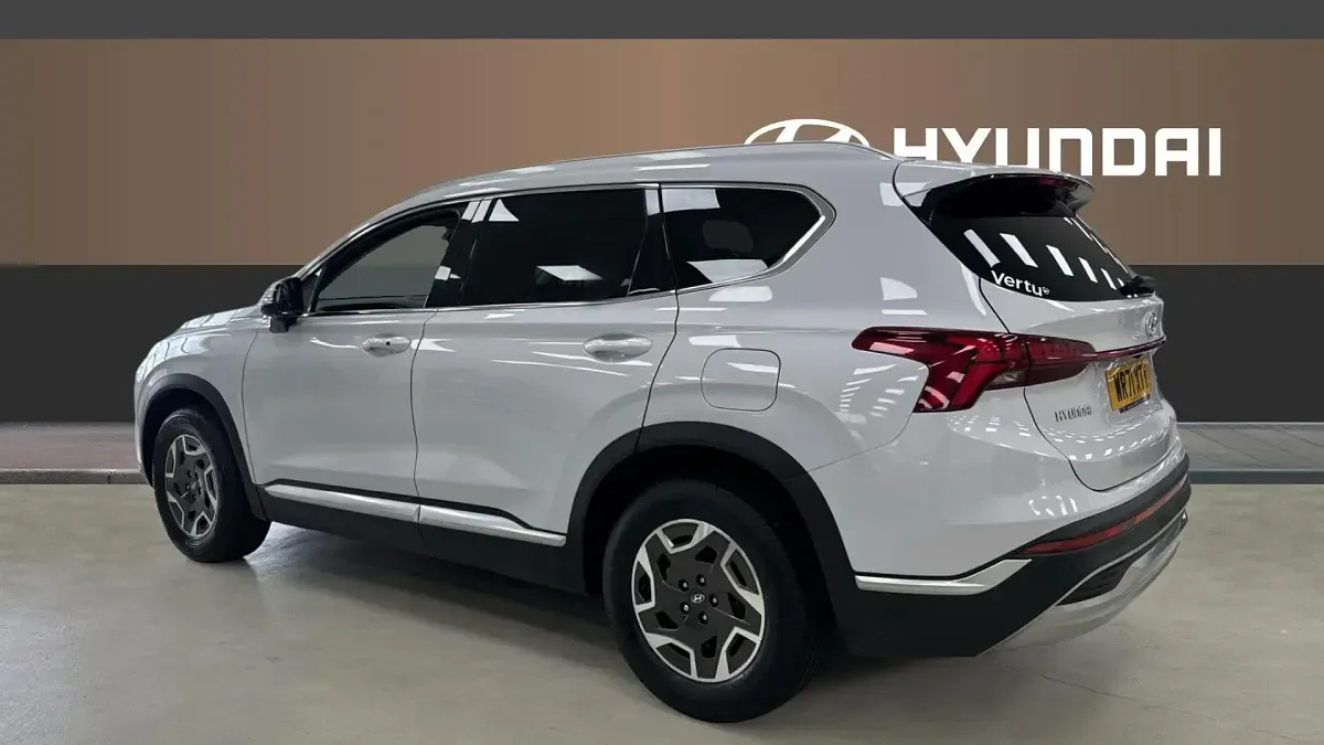 Used Hyundai Santa Fe Premium 230 HP (169 kW) 2021 White SUV