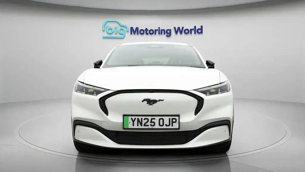 Usado Ford Mustang Mach-E Extended Range 216 kW (294 HP) 2025 SUV