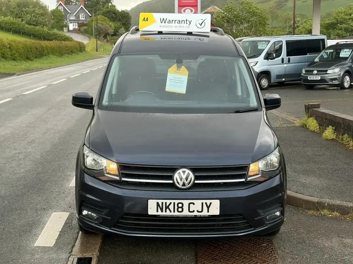 Used VW Caddy Maxi Life 2018 Blue MPV