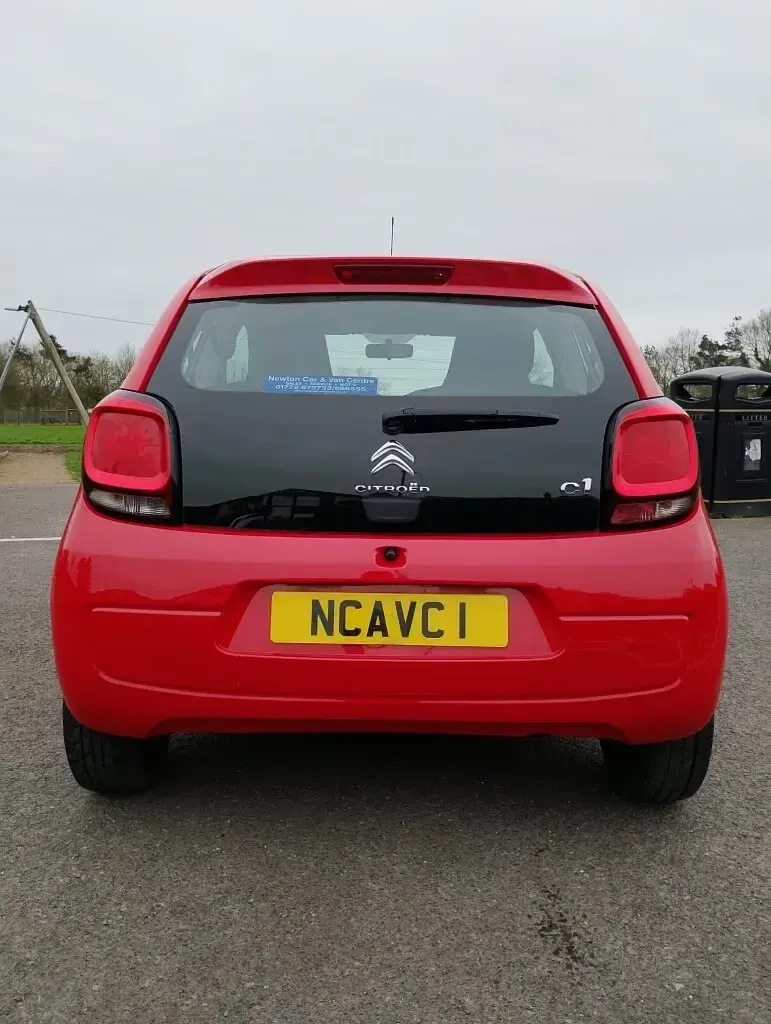 Used Citroën C1 Feel 68 HP (50 kW) 2015 Red Hatchback