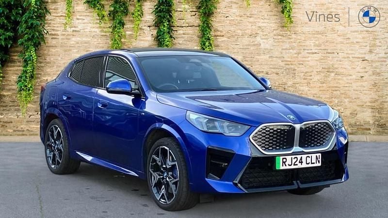 Used BMW iX2 M Sport 227 kW (309 HP) 2024 Blue SUV
