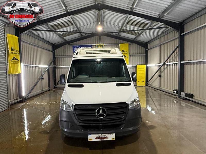 Used Mercedes Sprinter Progressive 140 HP (102 kW) 2019 White Van