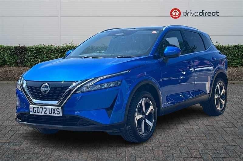 Special paint vivid blue Used 2022 Nissan Qashqai Acenta Premium SUV | £18,695 (Super price) - Image 1/4