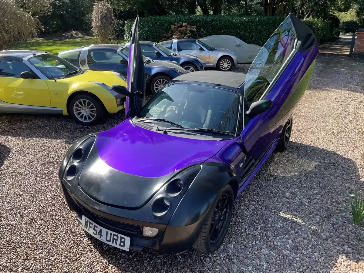 Used Smart Roadster 80 HP (58 kW) 2004 Black Cabriolet