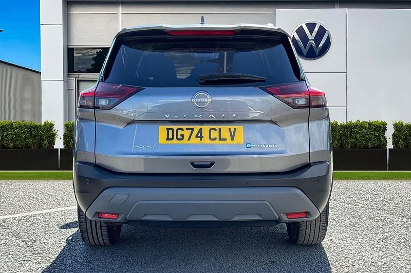 Used Nissan X-Trail N-Connecta 210 HP (154 kW) 2024 Grey SUV