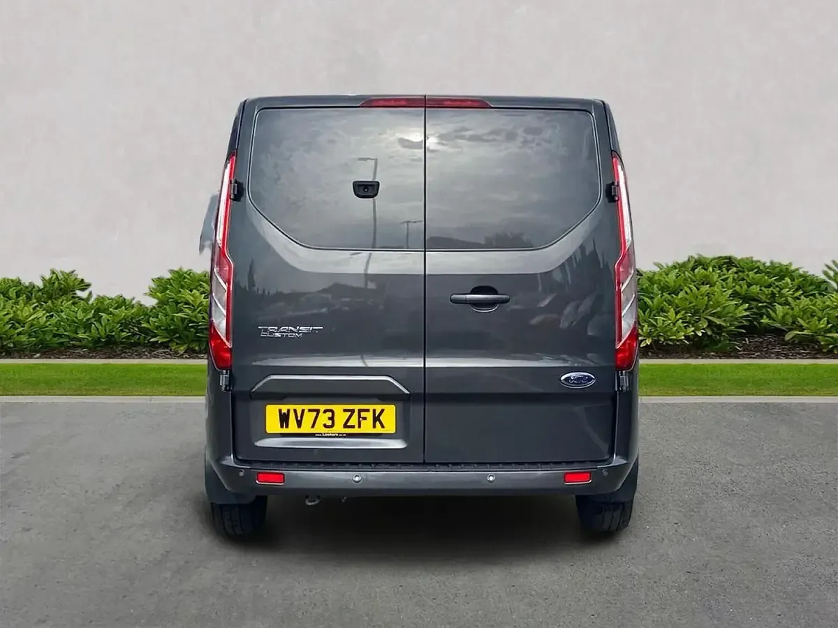 Used Ford Transit Custom Limited 170 HP (125 kW) 2023 Grey Van