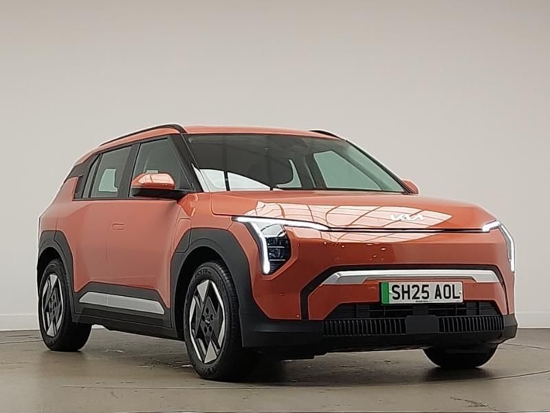 Orange Used 2025 Kia EV3 Air SUV | £29,998 (Good price) - Image 1/4