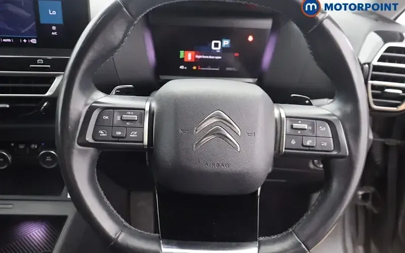 Used Citroën C4 Shine 131 HP (96 kW) 2021 Grey Hatchback