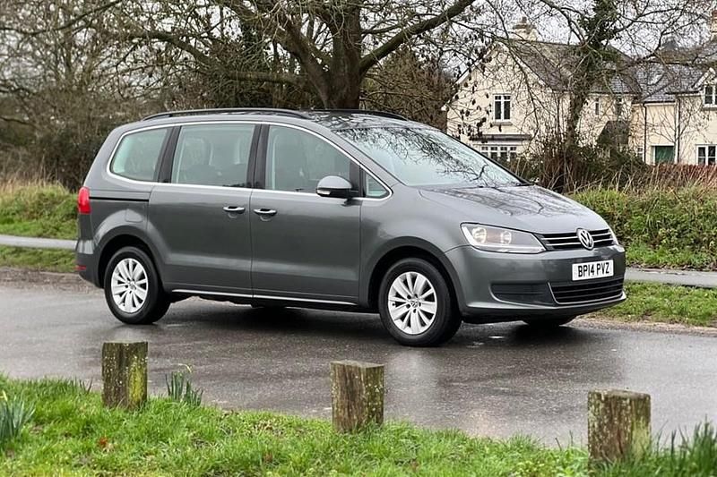 Used VW Sharan SE 140 HP (102 kW) 2014 Grey MPV