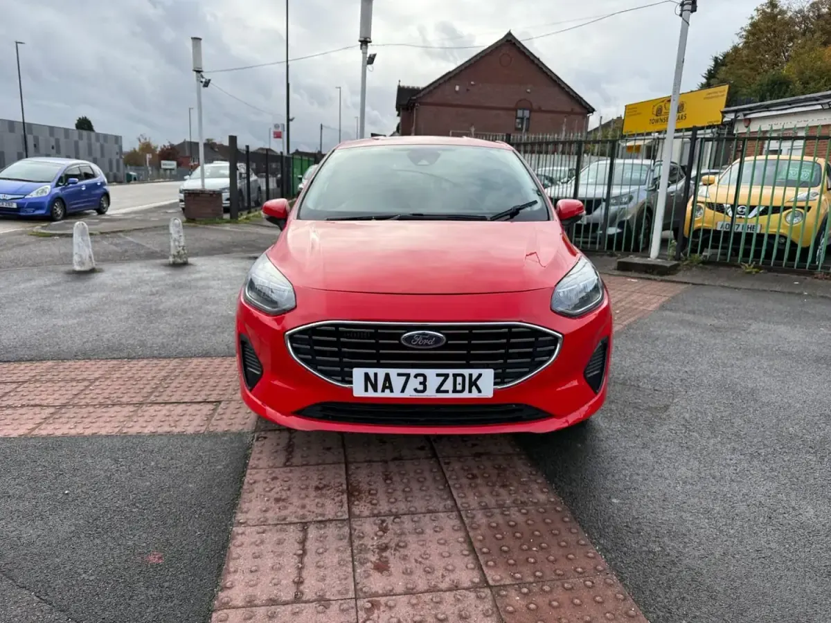Used Ford Fiesta Titanium 125 HP (91 kW) 2023 Red Hatchback