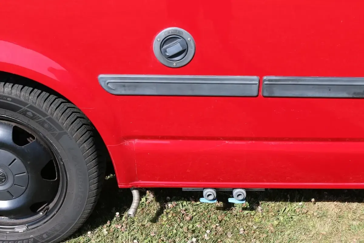 Used VW T5 SE 140 HP (102 kW) 2011 Red Van