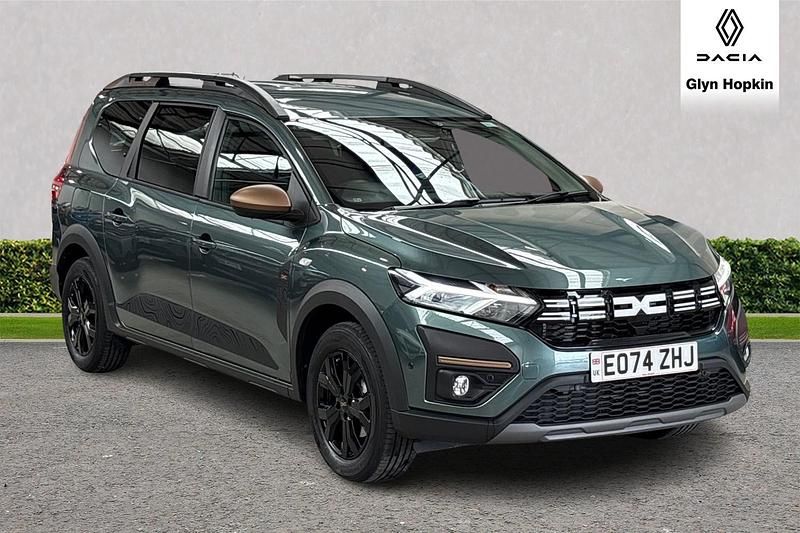 Green Used 2024 Dacia Jogger Extreme MPV | £21,033 (Fair price) - Image 1/4