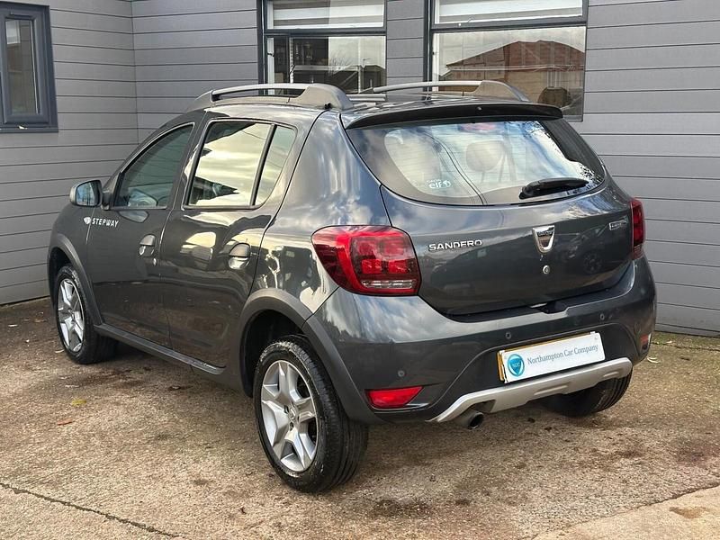 Used Dacia Sandero Lauréate 2018 Grey Hatchback