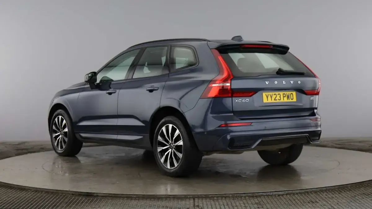 Used Volvo XC60 Plus 250 HP (183 kW) 2023 Denim blue SUV