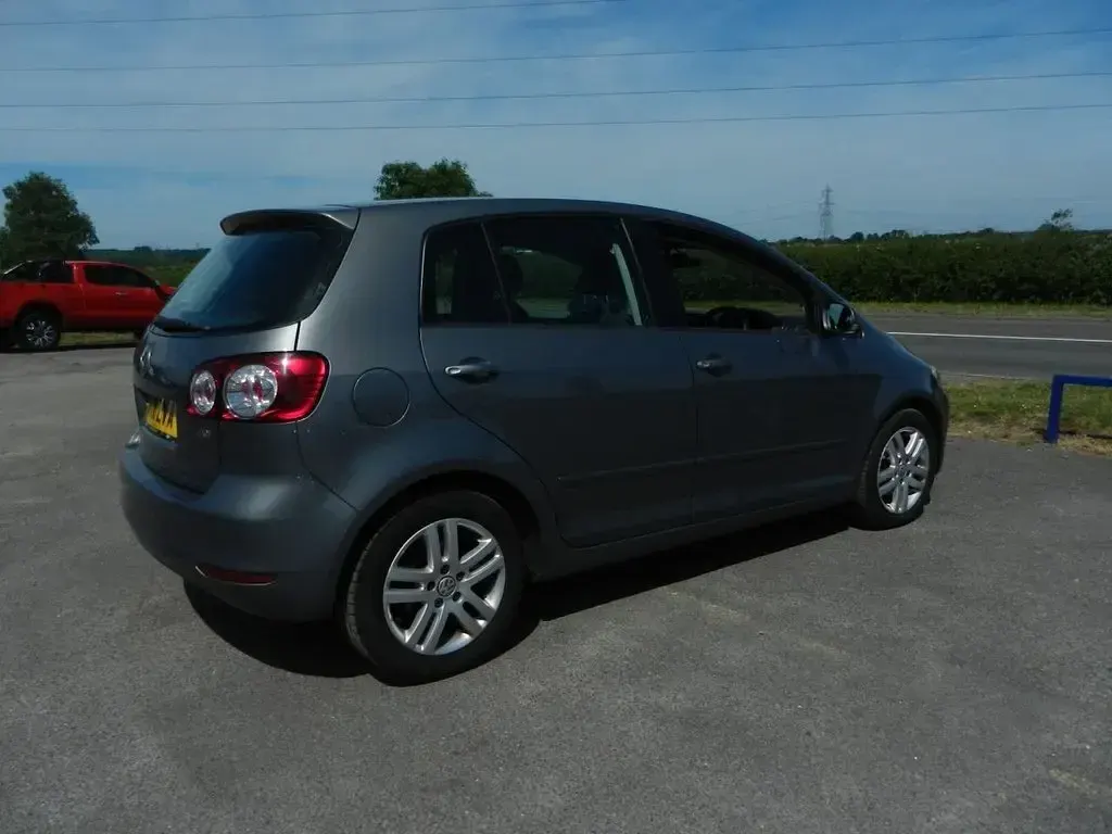 Used VW Golf VI SE 105 HP (77 kW) 2011 Grey Hatchback
