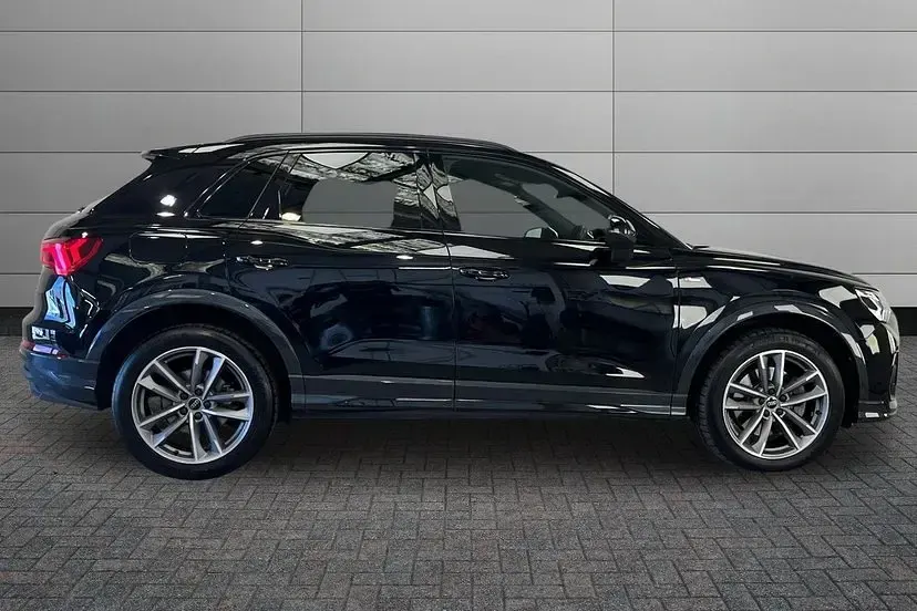 Used Audi Q3 Black Edition 200 HP (147 kW) 2023 Black SUV