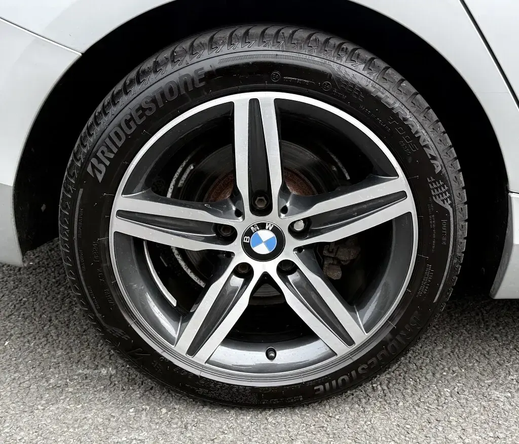 Used BMW 118 Sport Line 2012 Silver Hatchback