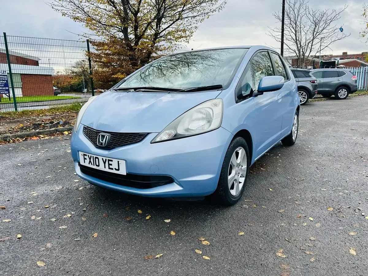 Used Honda Jazz ES 100 HP (73 kW) 2010 Blue Hatchback