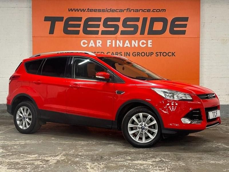 Used Ford Kuga Titanium 150 HP (110 kW) 2015 Red SUV