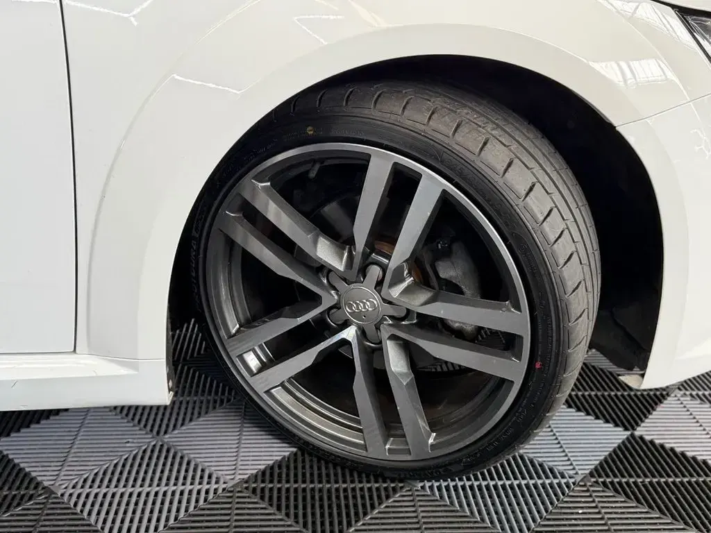 Used Audi TT Roadster S-Line 230 HP (169 kW) 2016 White Cabriolet