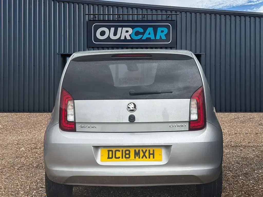 Used Skoda Citigo Colour Edition 60 HP (44 kW) 2018 Silver Hatchback