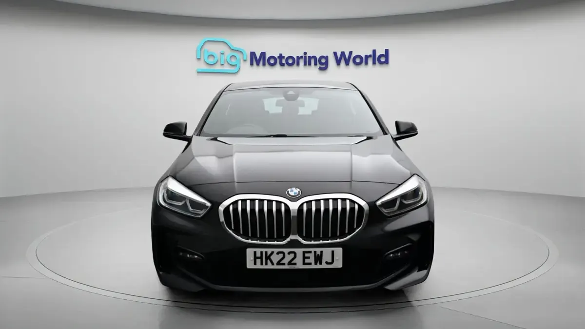 Used BMW 118 M Sport 134 HP (98 kW) 2022 Black Hatchback