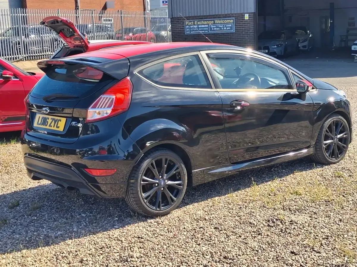 Used Ford Fiesta Zetec 2016 Black Hatchback