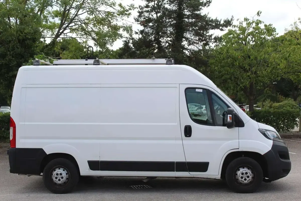 Used Peugeot Boxer 130 HP (95 kW) 2019 White Van
