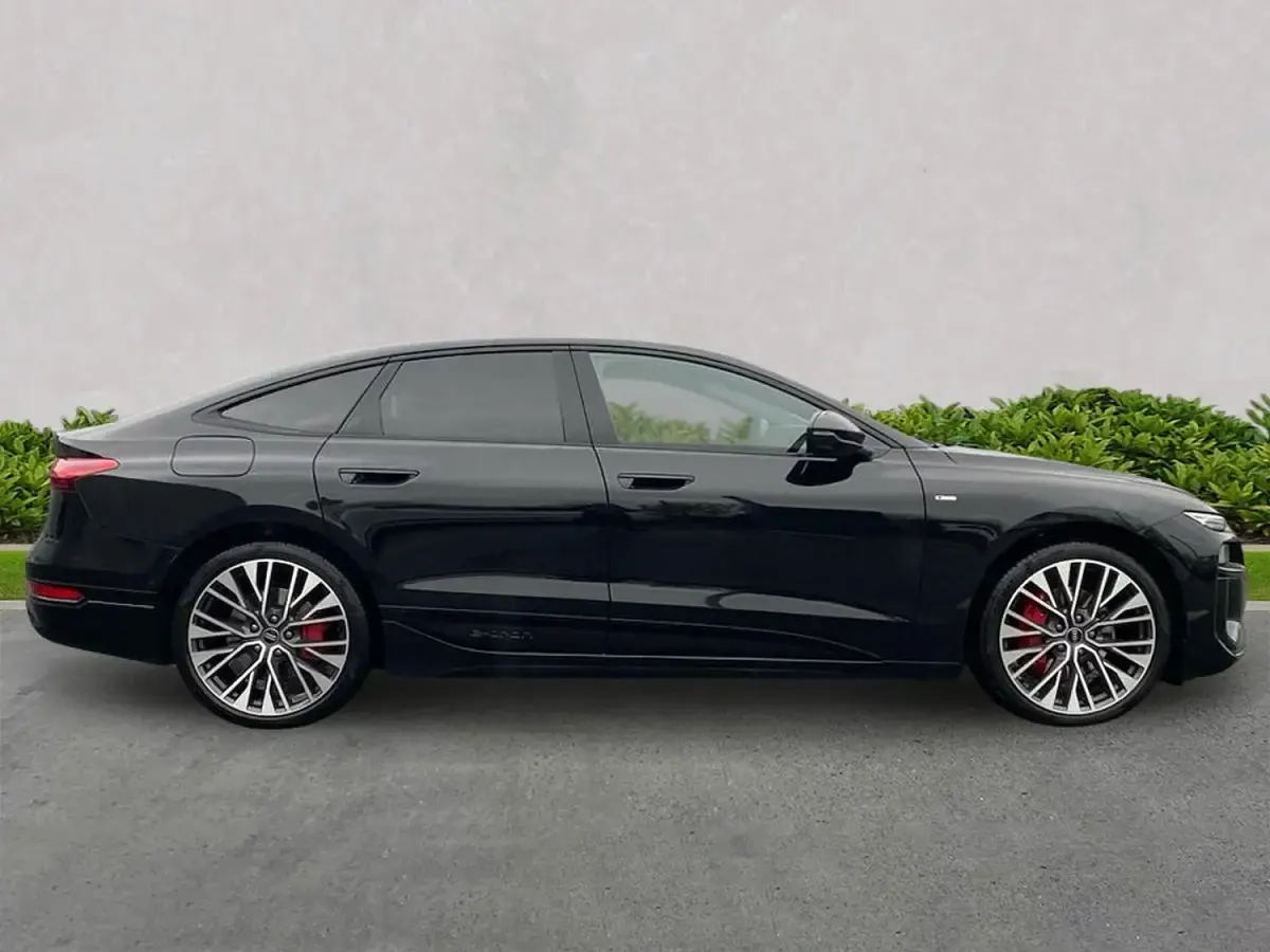 Używany Audi A6 e-tron Performance 269 kW (367 KM) 2025 Czarny Hatchback