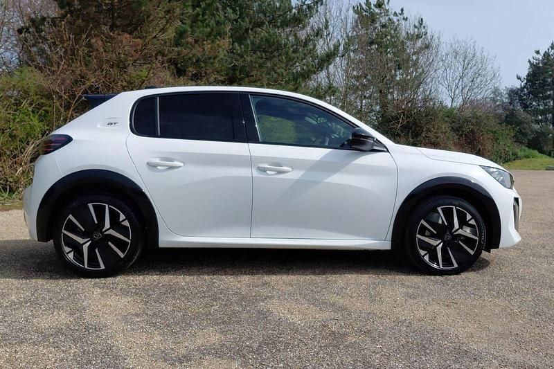 Used Peugeot 208 GTi 135 HP (99 kW) 2025 White Hatchback