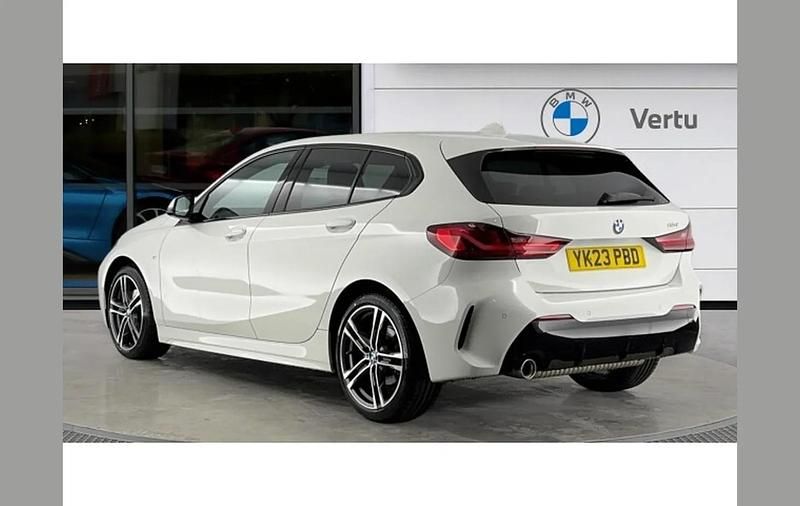 Used BMW 118 M Sport 140 HP (102 kW) 2023 White Hatchback