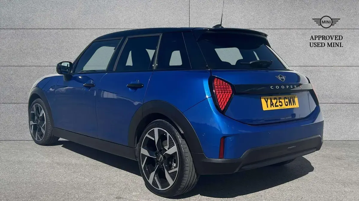 Used Mini Cooper S Hatch 201 HP (147 kW) 2025 Blue Hatchback
