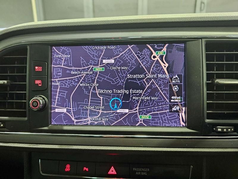 Used Seat Leon SE Dynamic 130 HP (95 kW) 2019 Black Hatchback