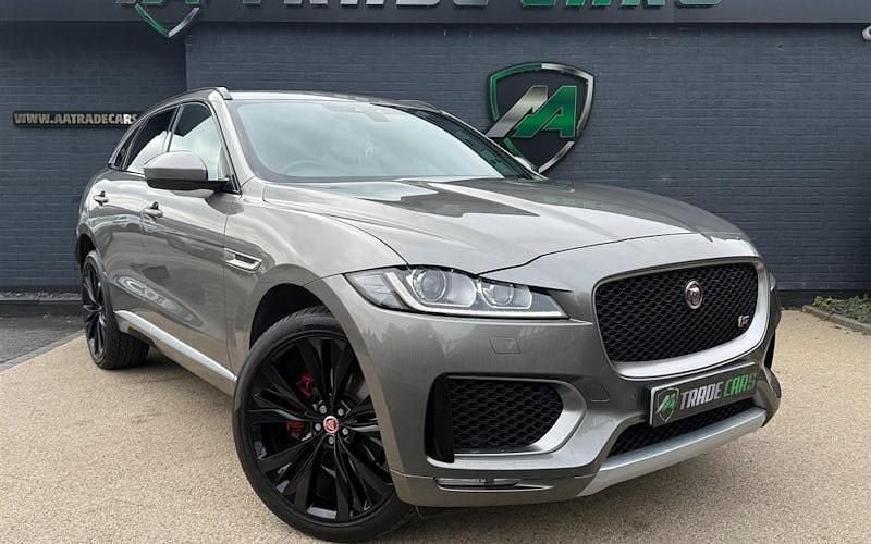 Used 2020 Jaguar F-Pace S SUV | £18,546 (Good price) - Image 1/4