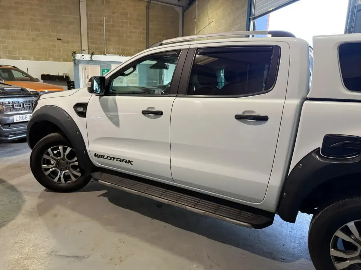 Used Ford Ranger Wildtrack 200 HP (147 kW) 2017 White Pickup