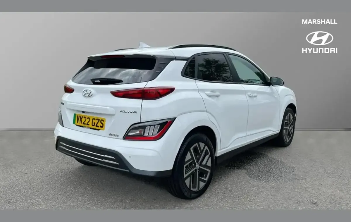 Used Hyundai Kona Premium 147 kW (200 HP) 2022 White SUV