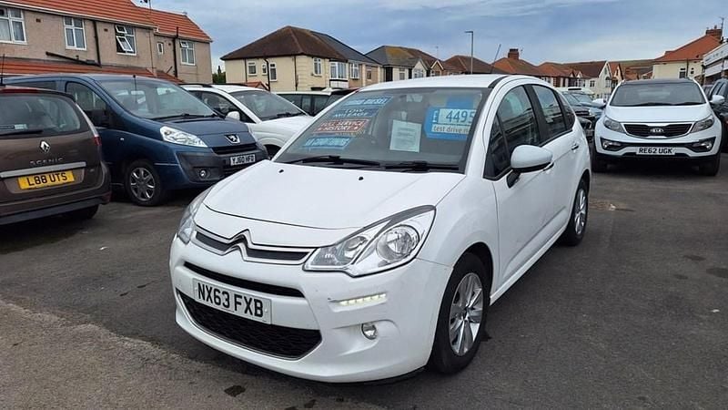 Used Citroën C3 VTR Sport 68 HP (50 kW) 2013 White Hatchback