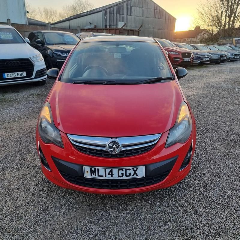 Second-hand Vauxhall Corsa Edition 2014 Roșu Hatchback