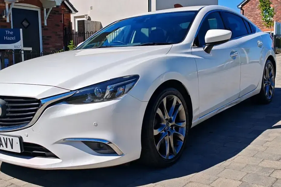 Usado Mazda 6 Inclusive 175 HP (128 kW) 2015 Branco Sedan