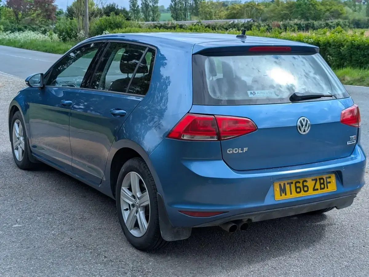 Używany VW Golf VII Edition 2017 Niebieski Hatchback