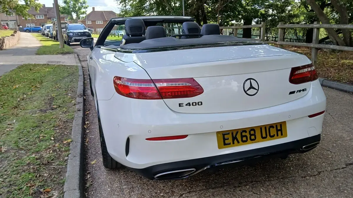 Begagnad Mercedes E400 AMG Line Premium Plus 2018 Vit Cab