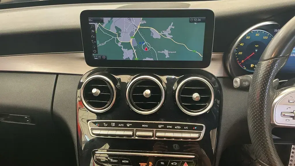 Used Mercedes C220 AMG Line Premium 191 HP (140 kW) 2019 Black Estate