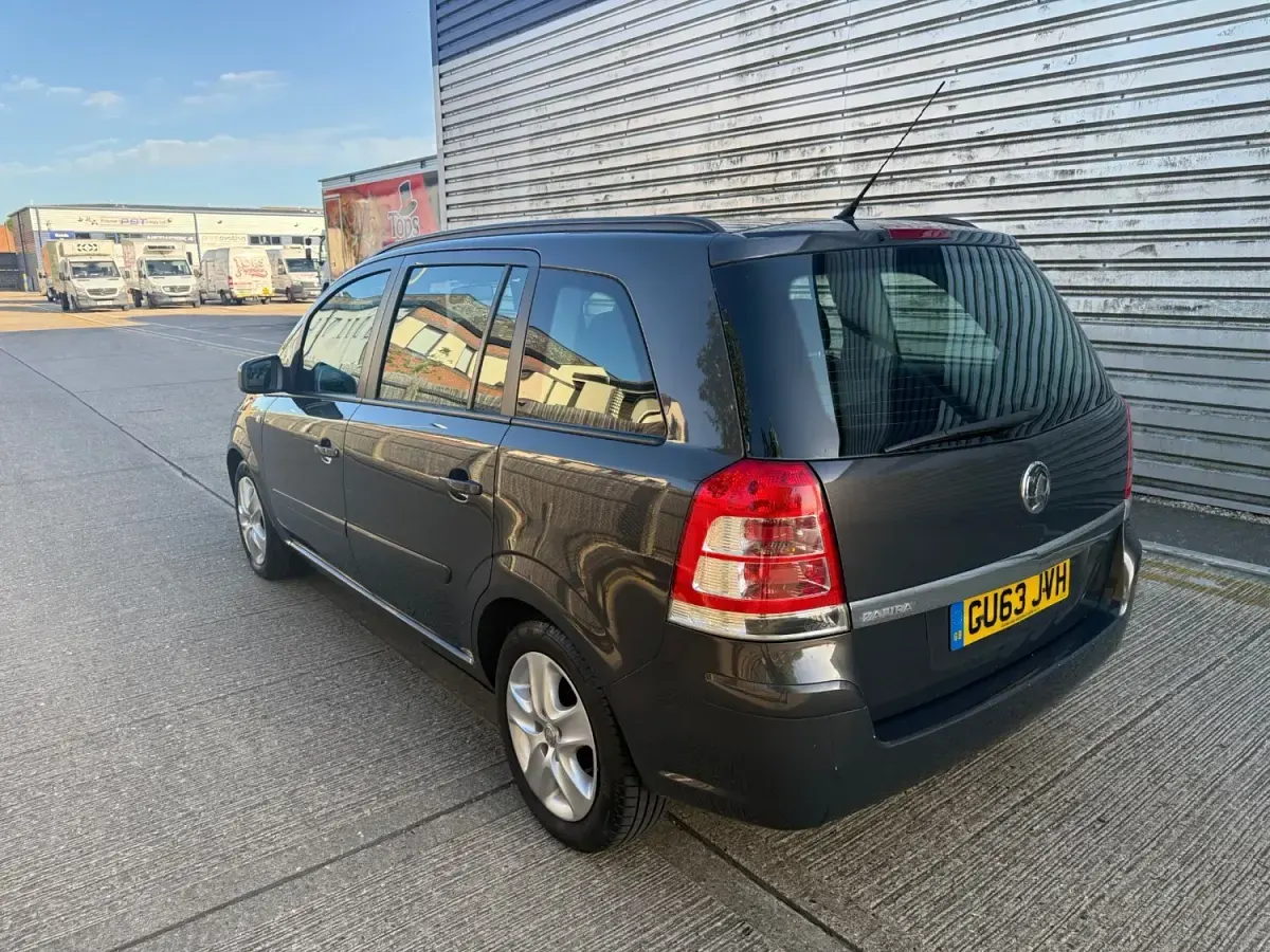 Second-hand Vauxhall Zafira 2014 Gri Monovolum