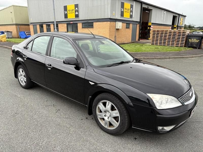 Black Used 2007 Ford Mondeo Ghia Hatchback | £1,950 (Fair price) - Image 1/4