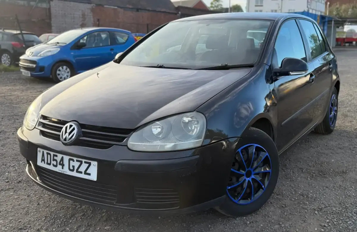 Usado VW Golf IV S 2005 Preto Citadino