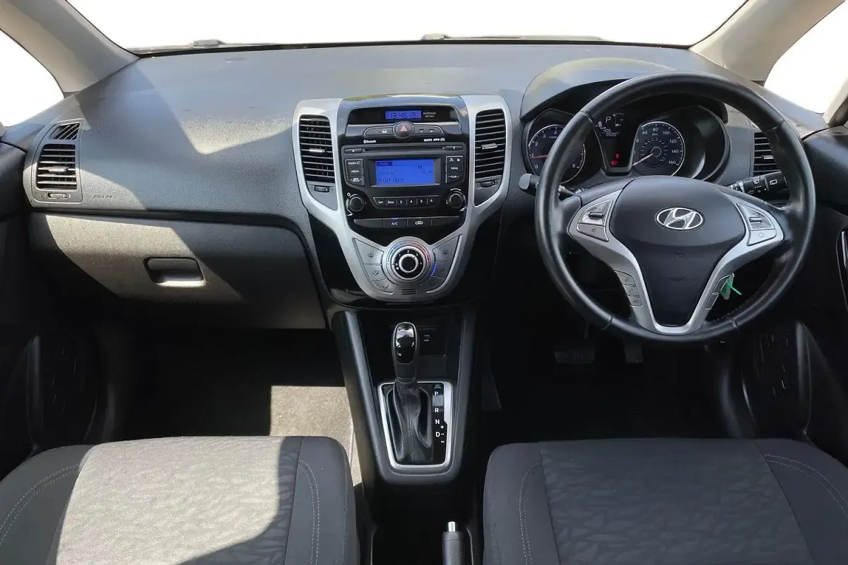 Used Hyundai i20 SE 125 HP (91 kW) 2019 Black Hatchback