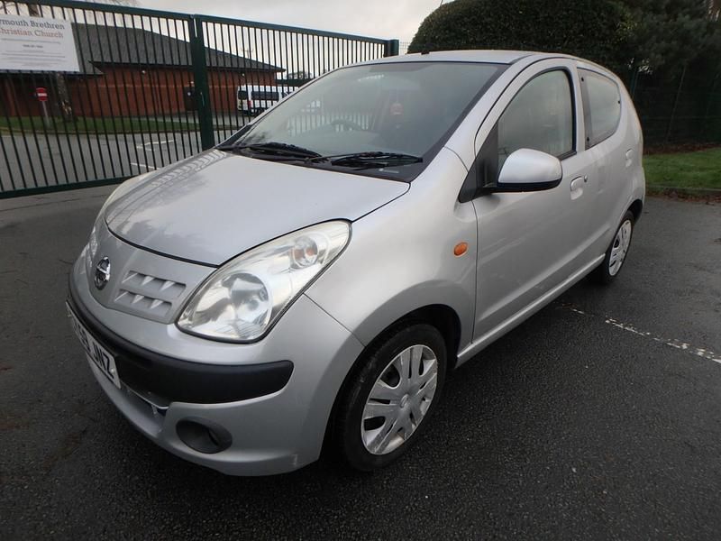 Used Nissan Pixo N-TEC 2010 Silver Hatchback