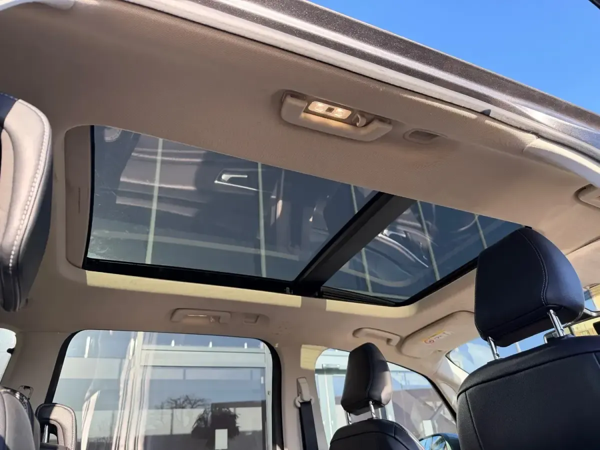 Begagnad Ford Galaxy Titanium X 150 HK (110 kW) 2017 Grå Minibuss