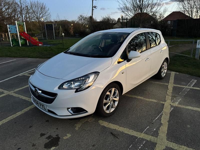 Used Vauxhall Corsa SRi 2018 White Hatchback