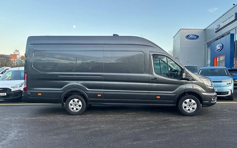 Used Ford Transit Limited 170 HP (125 kW) 2023 Van